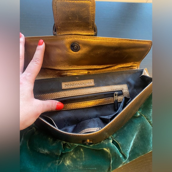 Vintage Look Green Velvet Clutch - Picture 5 of 8